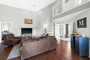 Condo in Lakefront Resort w Pool! Ozarks Getaway
