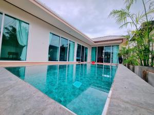 Sisters villa บ้านพักพูลวิลล่า ใกล้ทะเล