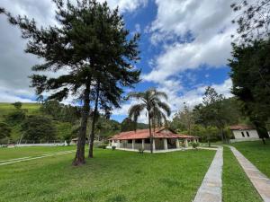 Lindo sítio para você e sua família!