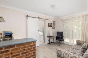 Walking Distance to Birubi Beach