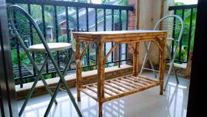 900 sqft Spacious 1 BHK Wi-Fi LPG Gas Pool Gym