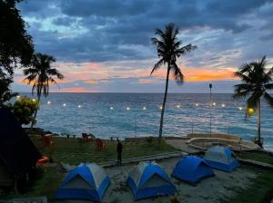 Hagdan Reef Dive Spot by HiveRooms