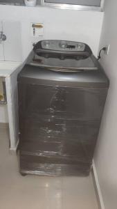 Apartamento con piscina, frente a CC Mayorca