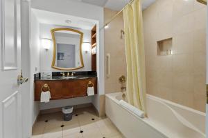 Boardwalk CozySuites Condo with kitchen 48