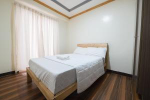 2 Wide Bedroom Unit with Breakfast for 2pax