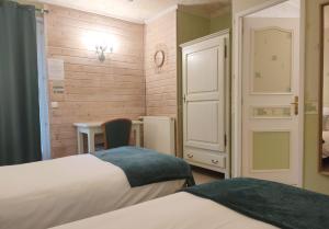 Hotels Le Royal Hotel : photos des chambres