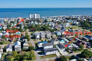 Bikinis Martinis Beach House