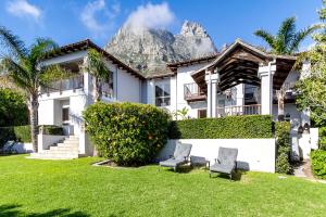 The Cape Bali Luxury Villa with Ocean Views in Camps Bay