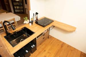 つばめ荘 Tsubamesou 尾道駅から徒歩と渡船で15分 情緒あふれる尾道ステイ 鍵付き駐輪場と駐車場あり supported by COCOSTAY