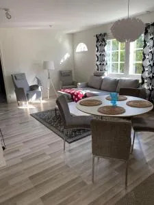 Paritalohuoneisto lähellä Joulupukin Pajakylää - Napapiiri