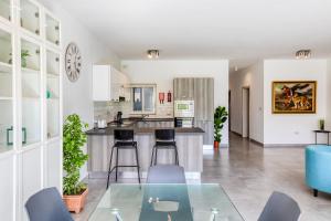 Annitchka Mansions - Apartment in central Malta