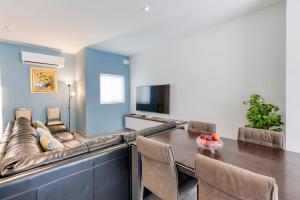 Annitchka Mansions - Penthouse in central Malta