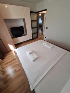 Urban George Enescu 4 BeedRoom Apartment Suceava