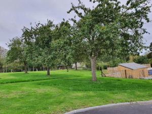 Maisons de vacances Au jardin de Capucine : photos des chambres