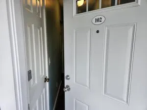 North Shore Inn TC 102 - Fivemile Corner