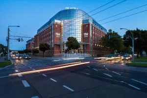 德累斯顿新城NH酒店 - 普尔斯尼茨