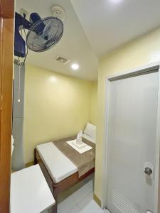 Cozy Coron Inn