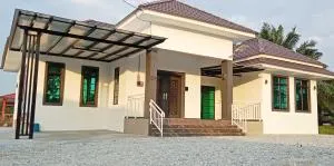 Homestay Asam Pedas Parit Jawa Muar - Bakar Parit