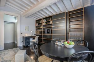 Dante - Sweet Dreams in Florence