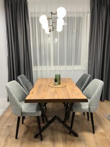 Vanquish Central Apartment