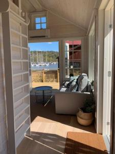 Lyxiga stugor med sjöutsikt