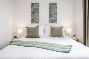 Elms Way No33 – Donnini Apartments