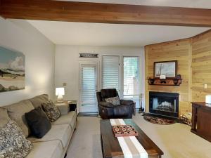 Villages of Wisp 14 Winding Way