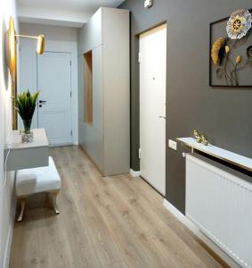 Luxury 2 BR Apartment in Isani