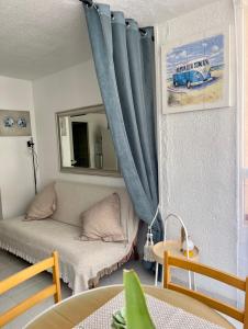 Studio flat 150m away from beach