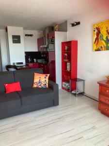 Superbe Studio parking piscine