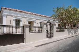 City Moments Villa - "Free" Indoor Heated pool