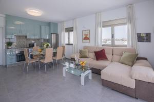 Poris 2 Beachfront Corralejo By Holidays Home