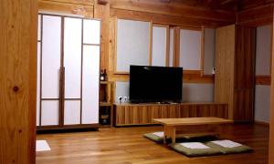 Hwangnamguan Hanok Village