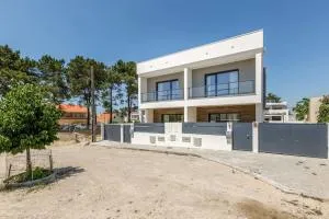 Moradia familiar v4 com piscina - Coina