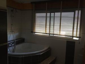 Villas Grande villa entre mer et montagne : photos des chambres
