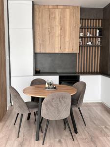 Bright & Modern 3 Room Apartment withAmenities