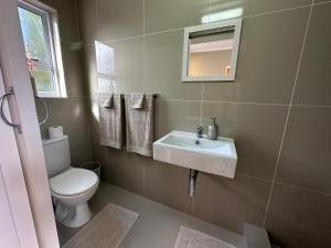 Camellia Cottage - Courtyard Room