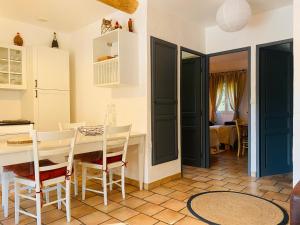 Maisons de vacances La Pitchoune : Gite aux pieds des Alpilles : photos des chambres