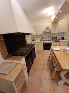 Maisons de vacances Le Cottage de Sainte Valiere (Jacuzzi et terrasse ) : photos des chambres
