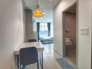 Awesome Suites 1, Netflix, Georgetown