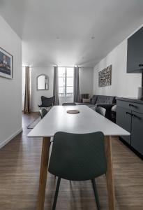 Residence Aristide Briand - Appartements en Centre Ville : photos des chambres