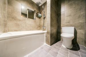 Phòng Tiêu Chuẩn Giường Đôi (Standard Double Room)