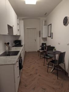 Big CityApartment 19