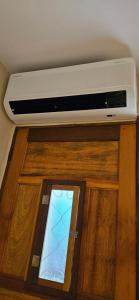 Quarto 100m da praia Pereque