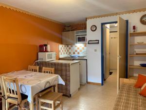 Studio cabine lumineux avec balcon, proche navette à Morzine - FR-1-679-6