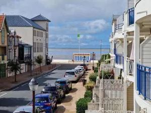 Chatelaillon-Plage Centre-Ville: Apt 4 pers, balcon, parking, piscine, wifi - FR-1-706-21 - 沙特拉永普拉日 Chatelaillon-Plage Centre-Ville: Apt 4 pers, balcon, parking, piscine, wifi - FR-1-706-21 - 沙特拉永普拉日