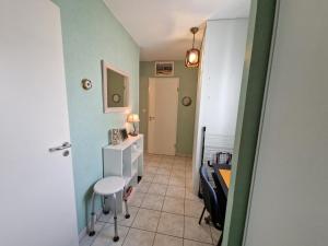 Appartements Chatelaillon-Plage Centre-Ville: Apt 4 pers, balcon, parking, piscine, wifi - FR-1-706-21 : photos des chambres