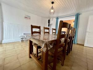 Maisons de vacances Maison Saint-Denis-d-Oleron, 4 pieces, 8 personnes - FR-1-246A-272 : photos des chambres