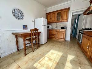 Maisons de vacances Maison Saint-Denis-d-Oleron, 4 pieces, 8 personnes - FR-1-246A-272 : photos des chambres