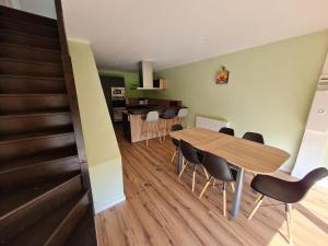 Maisons de vacances Gite Lironville, 2 pieces, 4 personnes - FR-1-584-296 : photos des chambres